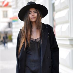 Black Hat with Braided Band